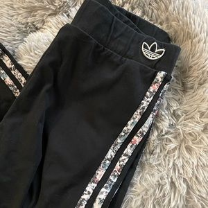 Adidas leggings
